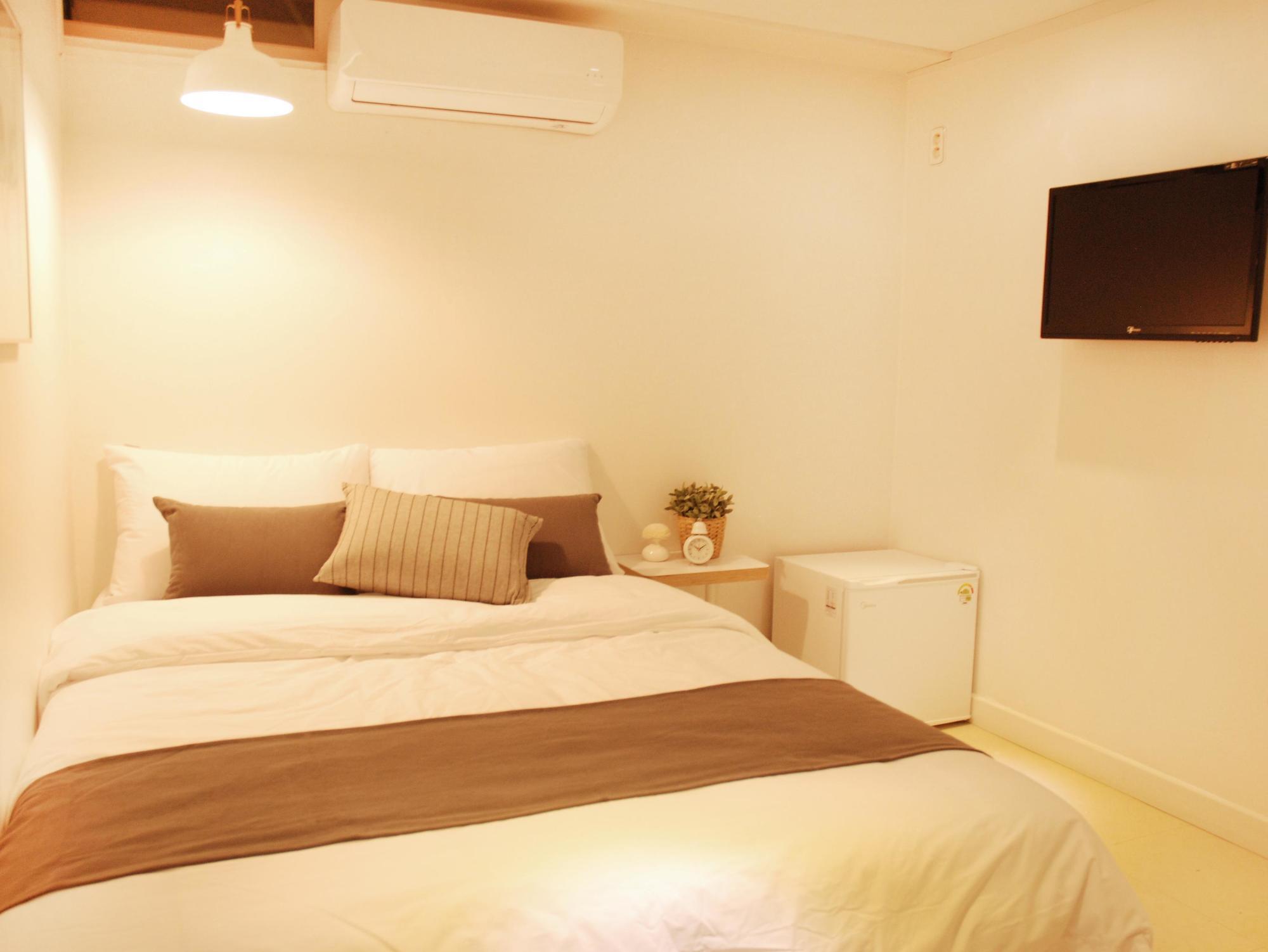เดอะ เหมย เฮาส์ ฮงแด Hotel โซล ภายนอก รูปภาพ